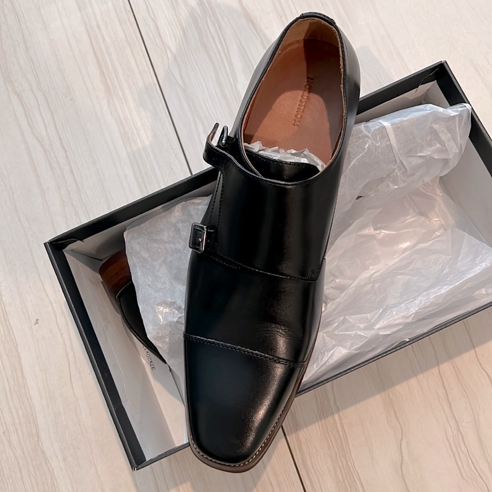 Nordstrom shoe, brand new never worn size 13